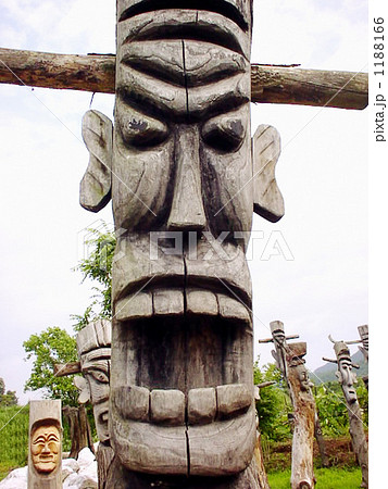 天下大将軍地下女将軍の写真素材 - PIXTA