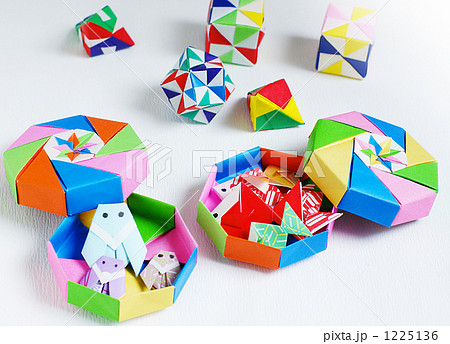 八角形 折り紙 多角形 四角形の写真素材
