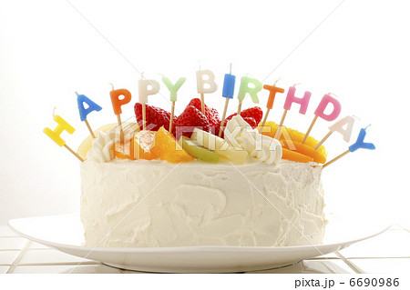 バースデーケーキ 誕生日ケーキ バースデイケーキ 誕生日の写真素材