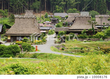 茅葺き屋根の写真素材 - PIXTA 茅葺き屋根の写真素材 - PIXTA