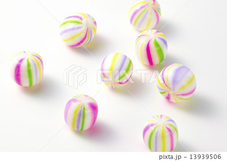 飴 手まり玉飴 複数 和風の写真素材