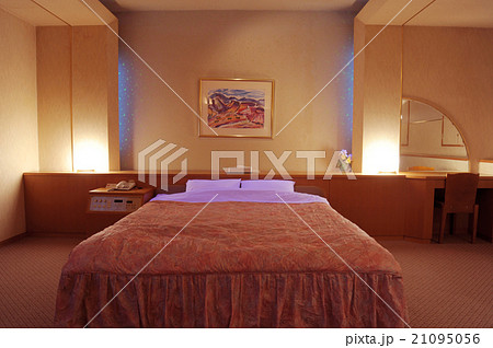 ラブホテル ベッドルーム ムーディー レジャーホテルの写真素材
