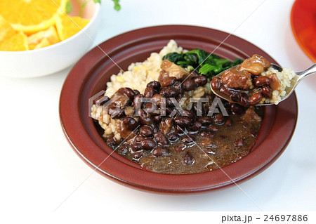 フェジョアーダ フェイジョアーダ 豆料理 ブラジル料理の写真素材