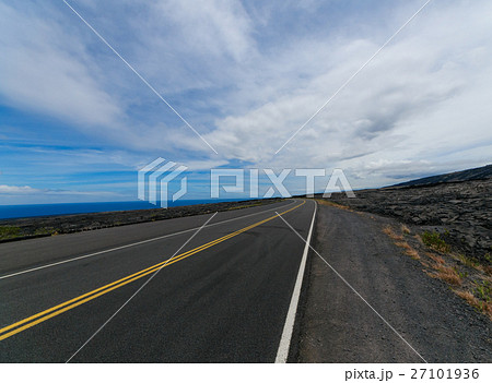 道 道路 ハワイ 地平線の写真素材