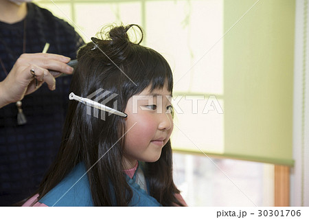はさみ ハサミ クリップ 髪留めの写真素材