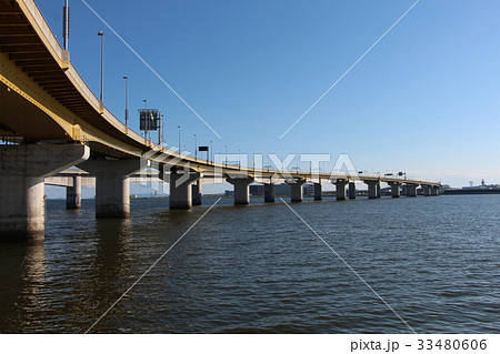 セントレア大橋 中部国際空港連絡鉄道橋 中部臨空都市 中部国際空港の写真素材