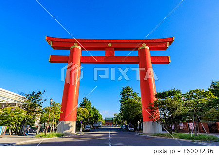 平安神宮鳥居鳥居門京都照片素材