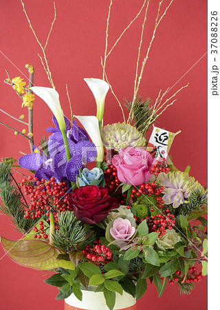 花 飾り アレンジメント 葉牡丹の写真素材 - PIXTA