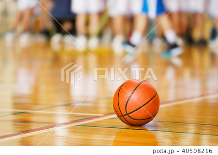 バスケ バスケットボール ミニバスケットボール 子供の写真素材