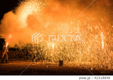 手筒花火発祥の写真素材