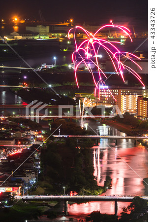 花火 夜景 夢前川 兵庫県の写真素材