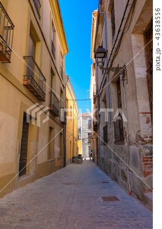 町並み 路地裏 スペイン 風景の写真素材 - PIXTA