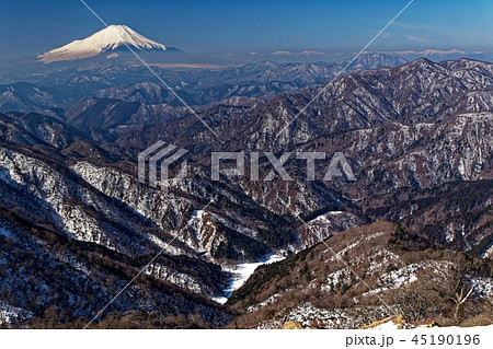 ユーシン渓谷 渓谷 雪景色 冬の写真素材 Pixta