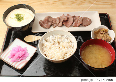 牛タン定食の写真素材