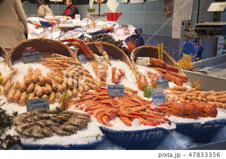 魚市場 魚屋 ヨーロッパ 魚の写真素材