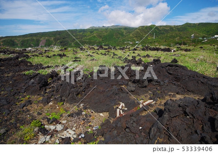 三宅島 溶岩 溶岩石 岩石の写真素材 - PIXTA