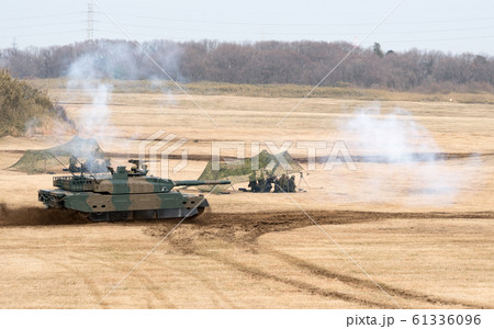 10式戦車の写真素材