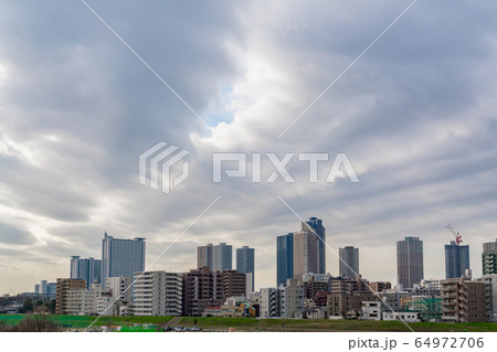 曇り空の写真素材 Pixta