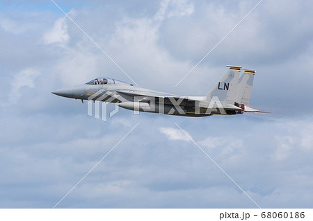 戦闘機 イーグル F 15 アフターバーナーの写真素材
