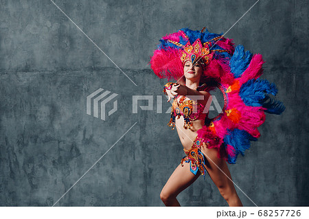 サンバ 衣装の写真素材