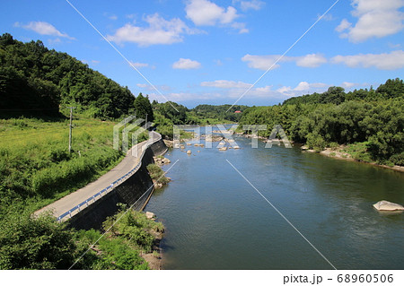 阿武隈川と安達太良山 福島県 二本松市 の写真素材