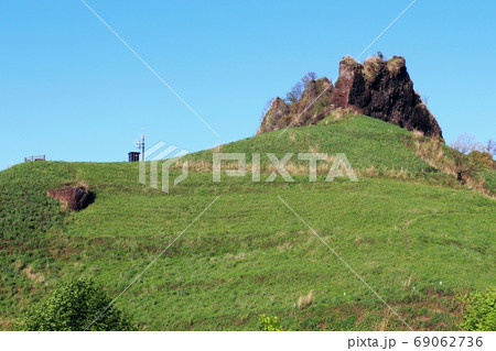 らくだ山 ラクダ山 駱駝山 阿蘇の写真素材 らくだ山 ラクダ山 駱駝山 阿蘇の写真素材