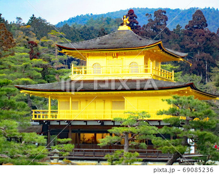 鳳凰像 金閣寺 鳳凰の写真素材