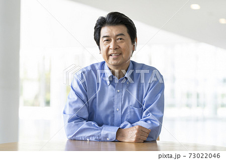 カメラ越しの写真素材