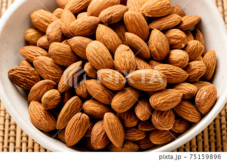 ナッツの写真素材