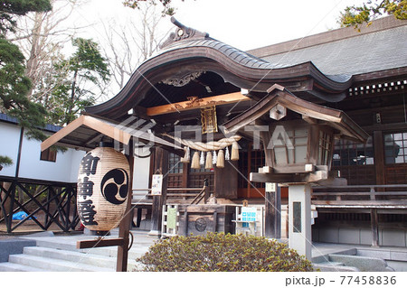 境内 神社 北海道 提灯の写真素材