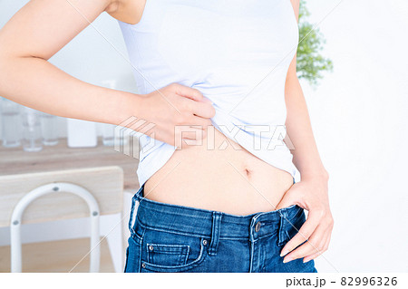 へそ出し 女の写真素材