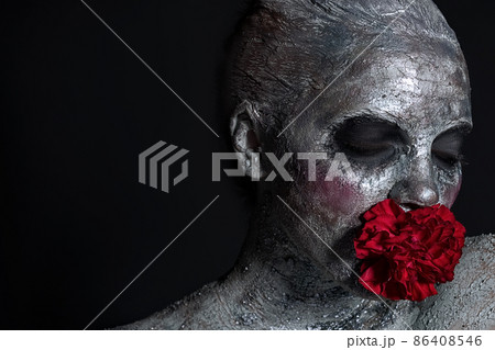不気味な仮面の写真素材