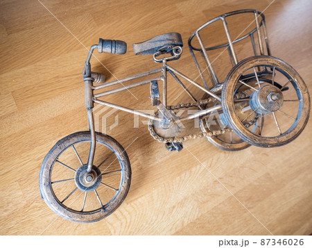 バイク 海外 古い ヨーロッパの写真素材