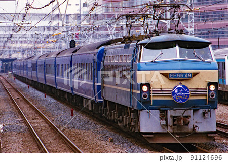 🚃 T-Photo | . [ 🚃 高崎駅留置線 / EF64-1001 ] ～ブルー