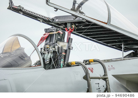 戦闘機 航空自衛隊 コックピット F15の写真素材 - PIXTA