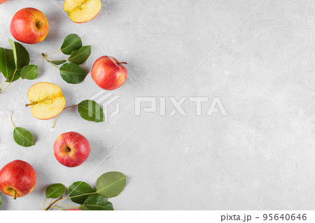 Small Apple Images – Browse 287 Stock Photos, Vectors, and Video