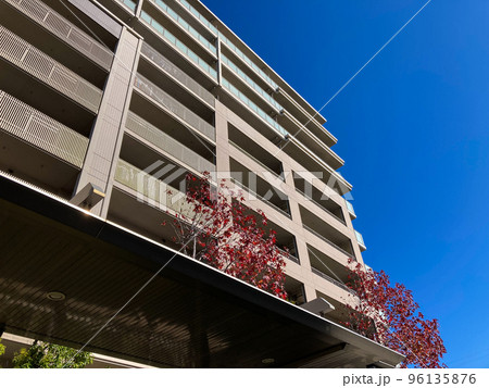 おしゃれなマンションの外観イメージ