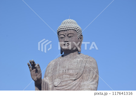 青銅製立像の写真素材 - PIXTA