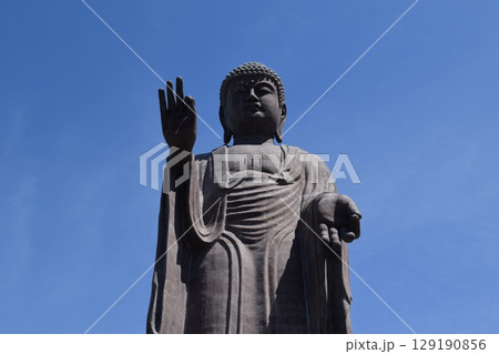 青銅製立像の写真素材 - PIXTA