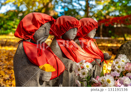 紅葉 秋 地蔵 お地蔵様の写真素材 - PIXTA